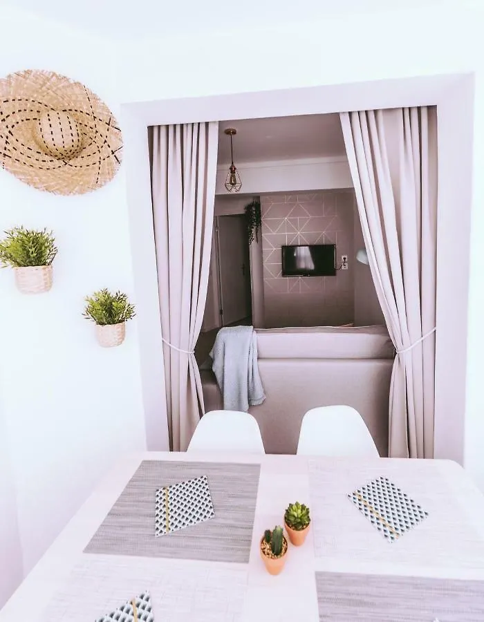 Vaumar Pool & Beach Apartment Portimao